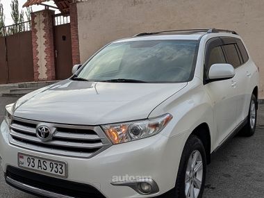 Toyota Highlander  2012 