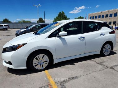 Nissan Leaf  2024 