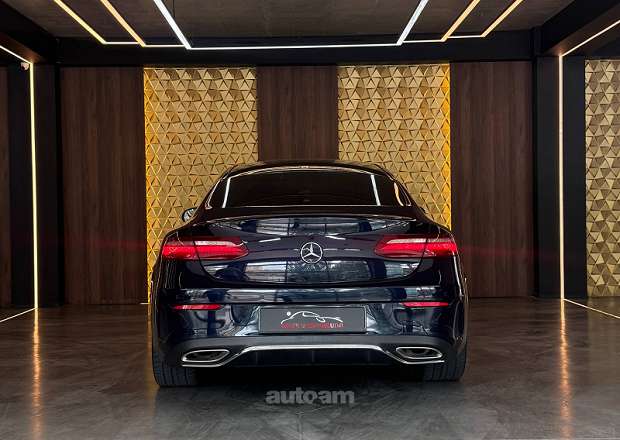 Mercedes-Benz E 200