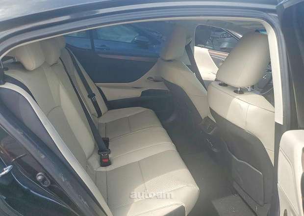 Lexus ES 300