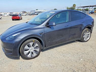 Tesla Model Y  2024 