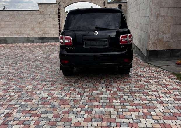 Nissan Patrol 2011 — լուսանկար 2