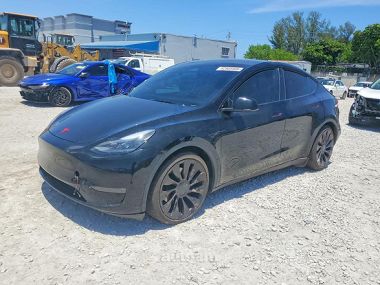 Tesla Model Y  2024 