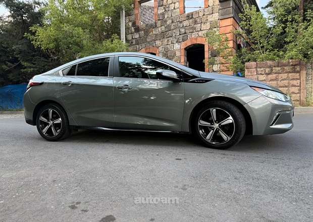 Chevrolet Volt 2017 — լուսանկար 2