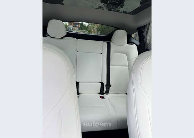 Tesla Model Y 2024 — photo 5