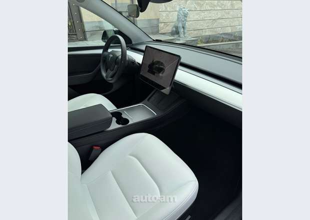 Tesla Model Y 2024 — photo 6