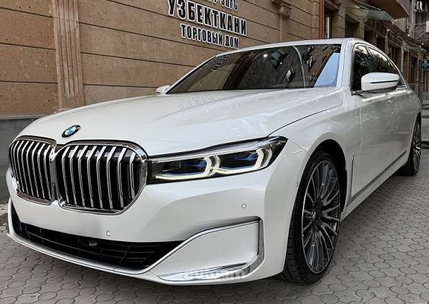 BMW 740