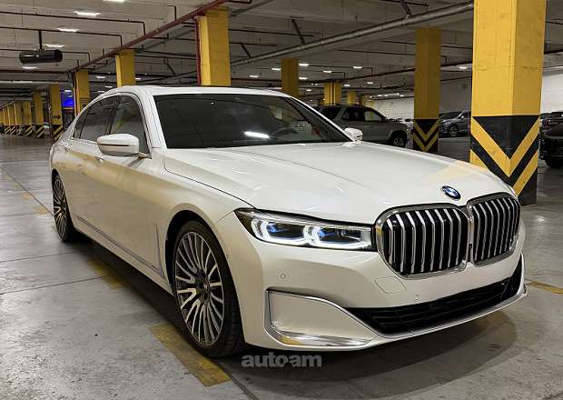 BMW 740