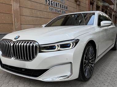 BMW 740  2020 