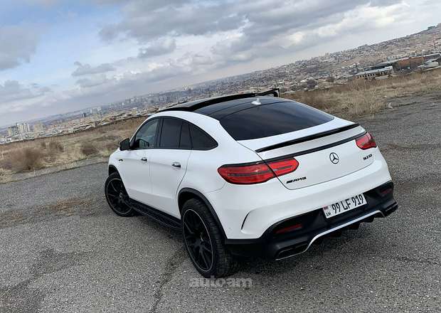 Mercedes-Benz GLE 43 AMG 2017 — photo 4