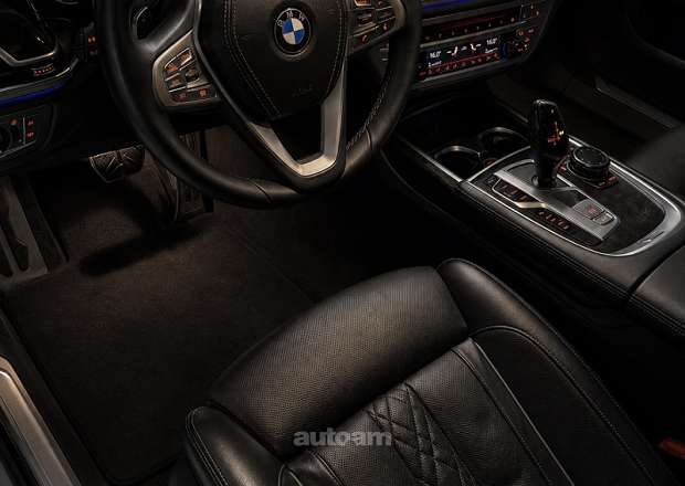BMW 750 2017 — լուսանկար 13