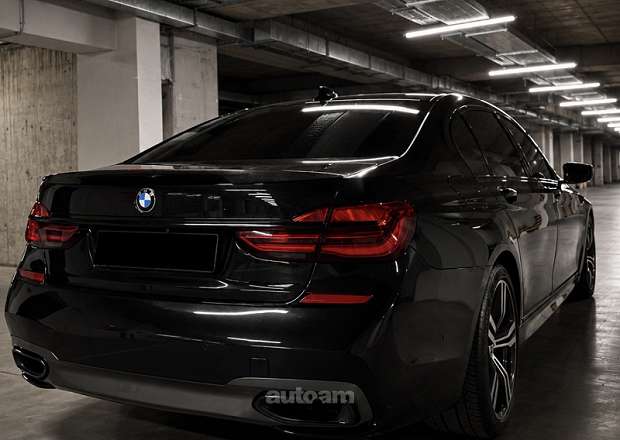 BMW 750 2017 — լուսանկար 5