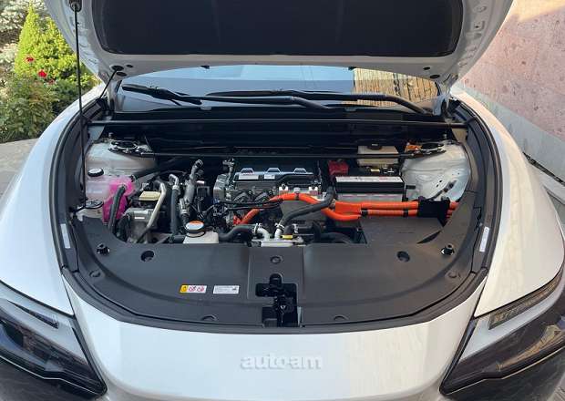 Lexus RZ 300