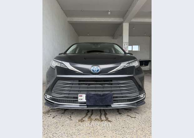 Toyota Sienna 2021 — լուսանկար 1