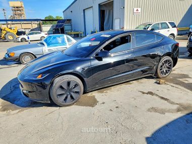 Tesla Model 3  2024 