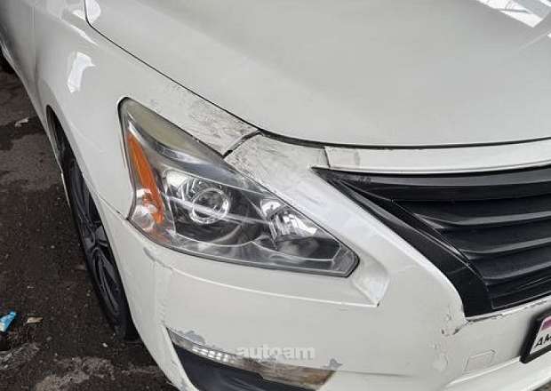 Nissan Altima 2013 — photo 4