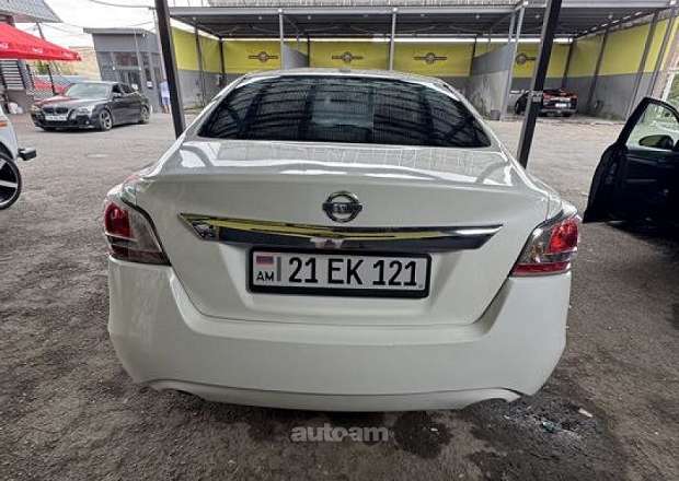 Nissan Altima