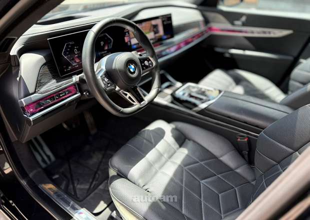 BMW 740