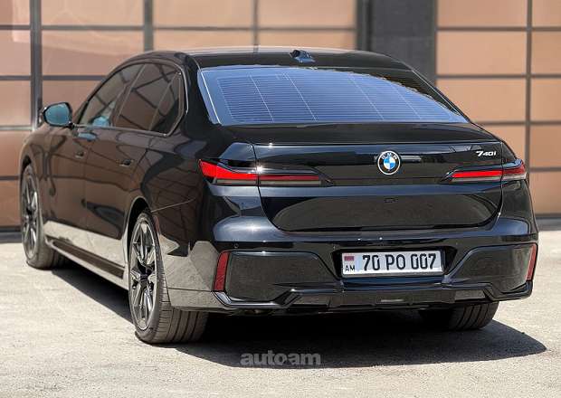 BMW 740
