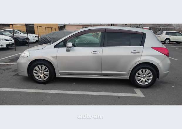 Nissan Tiida 2006 — լուսանկար 2