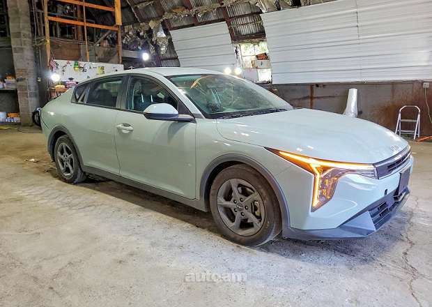 Kia K4