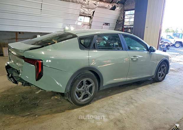 Kia K4