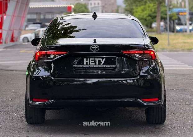 Toyota Corolla 2022 — լուսանկար 5