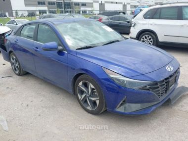 Hyundai Elantra  2021 