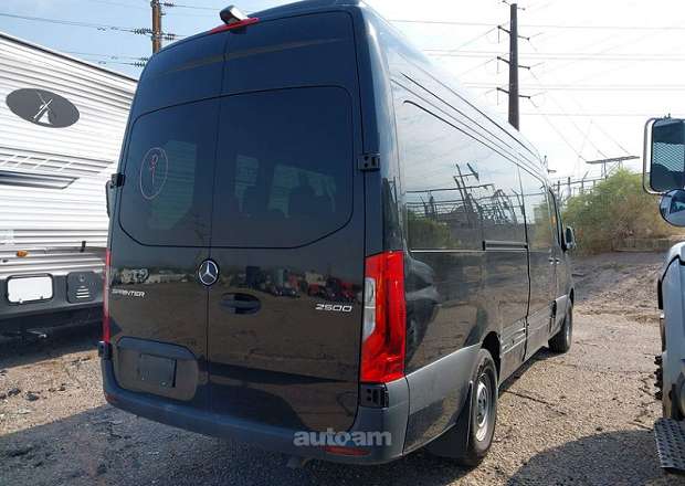 Mercedes-Benz Sprinter