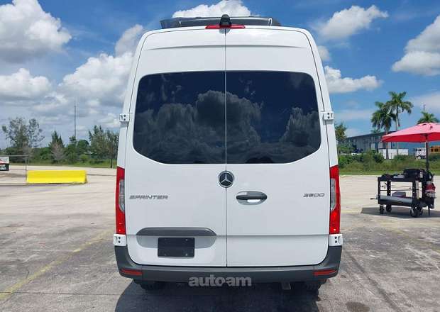 Mercedes-Benz Sprinter