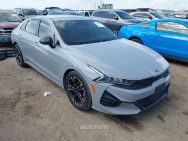 Kia K5  2021 