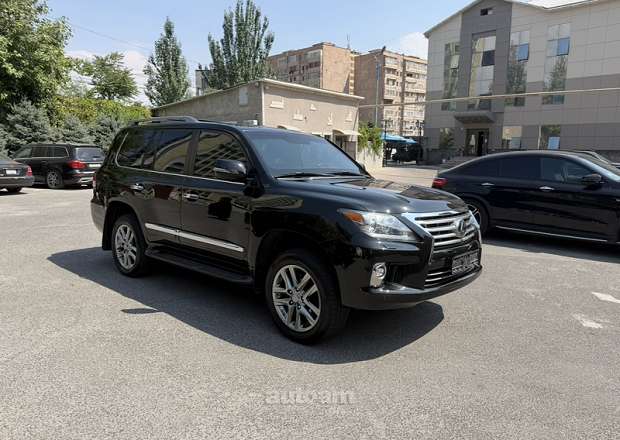Lexus LX 570 2014 — photo 1