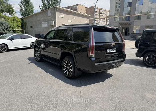 Cadillac Escalade 2017 — photo 4