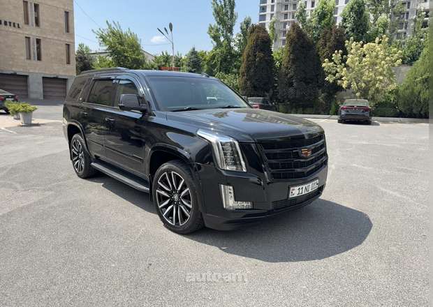 Cadillac Escalade 2017 — photo 1