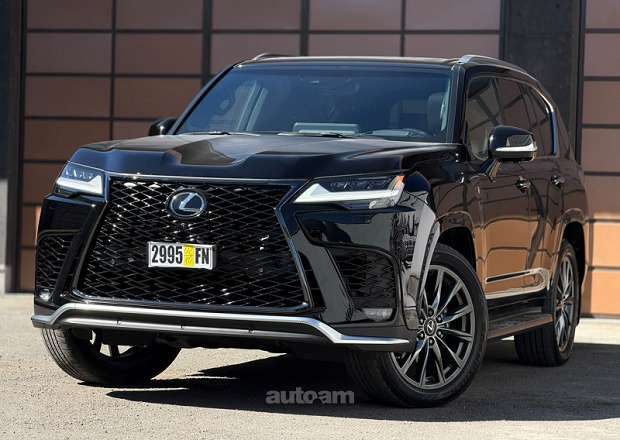 Lexus LX 600 2023 — photo 1