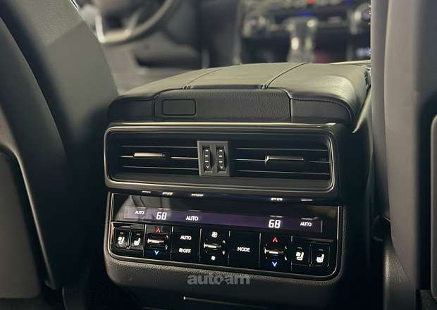 Lexus LX 600 2023 — photo 10