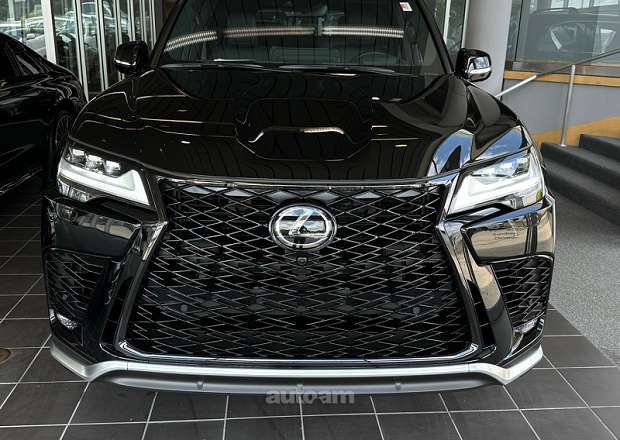 Lexus LX 600