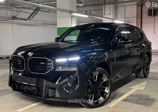 BMW XM