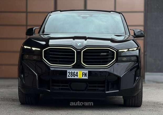 BMW XM 2023 — photo 3