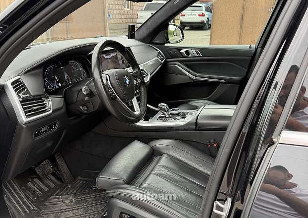 BMW X5 2021 — լուսանկար 6