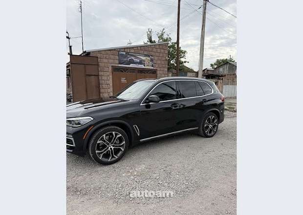BMW X5 2021 — լուսանկար 2