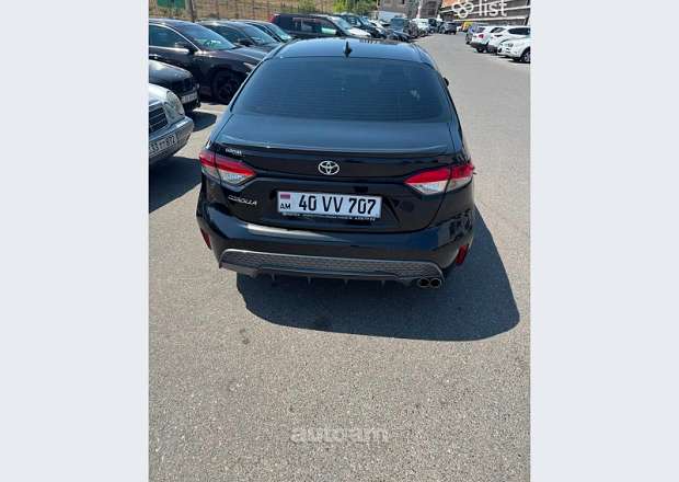 Toyota Corolla 2021 — photo 3