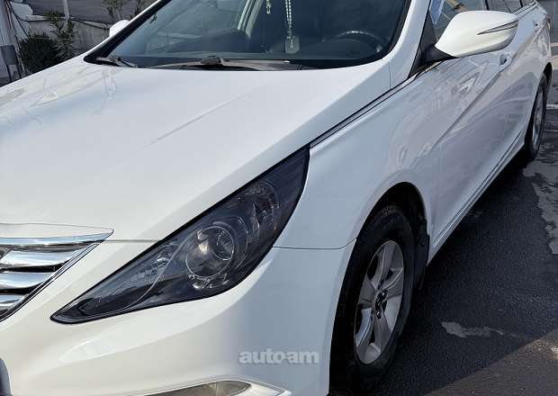 Hyundai Sonata 2012 — լուսանկար 11