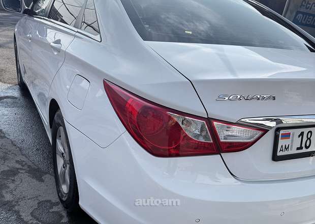 Hyundai Sonata 2012 — լուսանկար 8