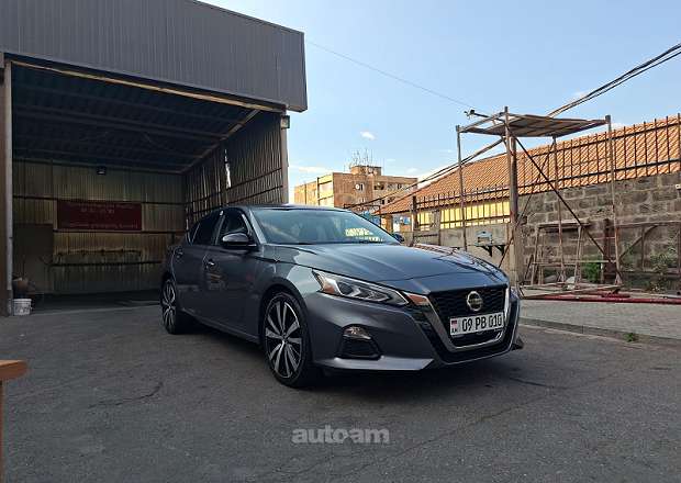 Nissan Altima 2019 — լուսանկար 1