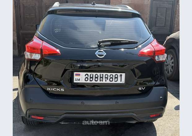 Nissan Kicks