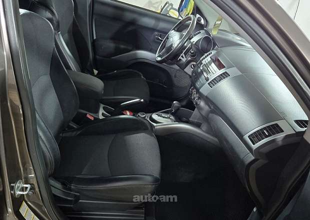 Mitsubishi Outlander 2010 — լուսանկար 7