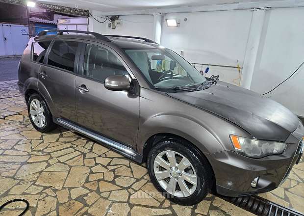 Mitsubishi Outlander 2010 — լուսանկար 5