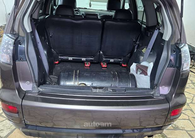Mitsubishi Outlander 2010 — լուսանկար 4
