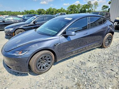 Tesla Model 3  2026 